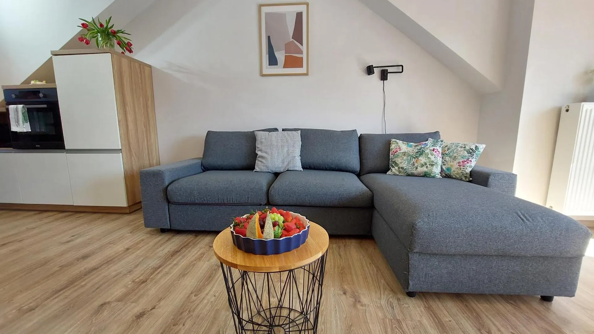 Mr Home Apartments - Limba Krakov 0*,  Polsko