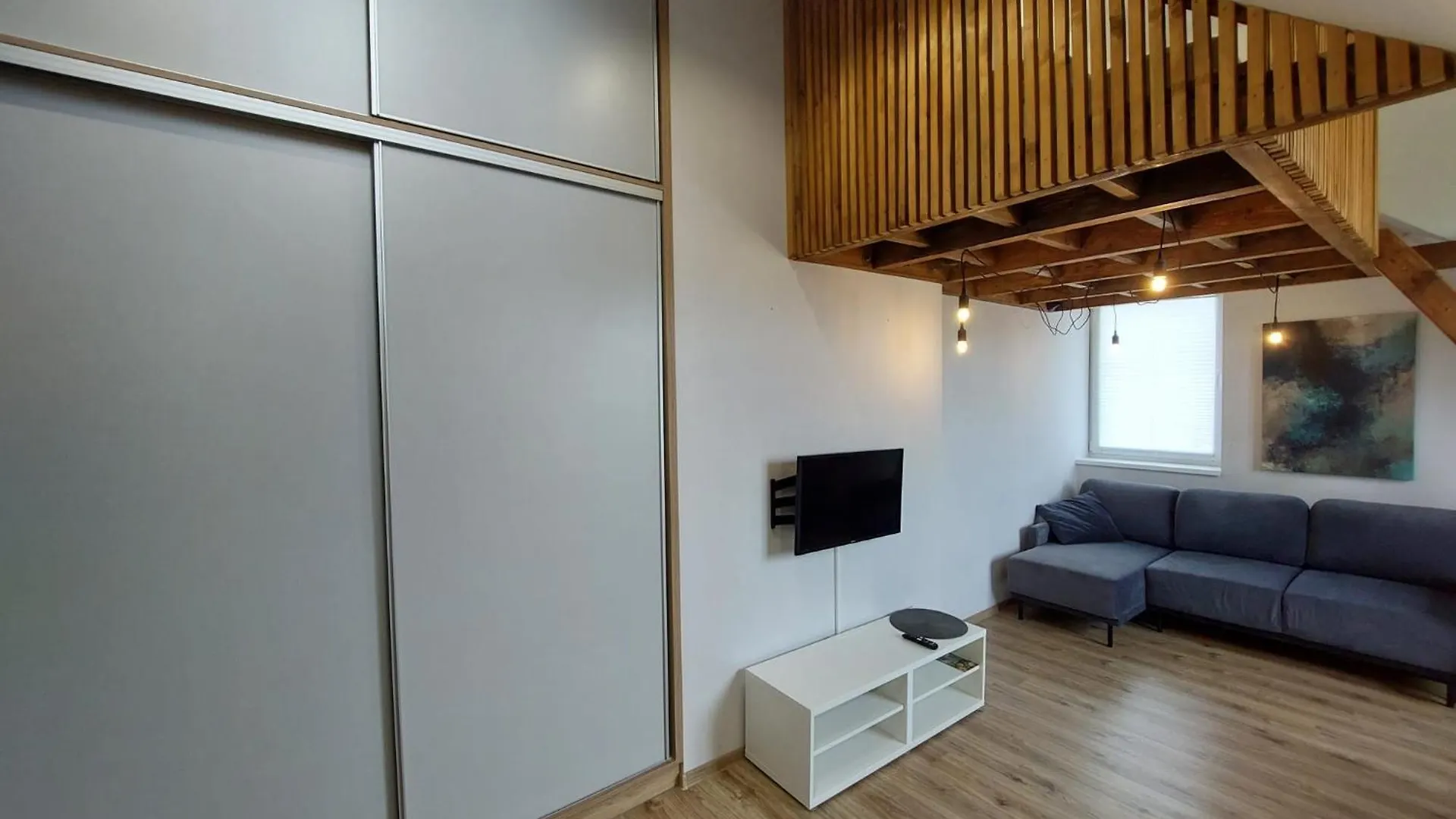 Mr Home Apartments - Limba Краков 0*,